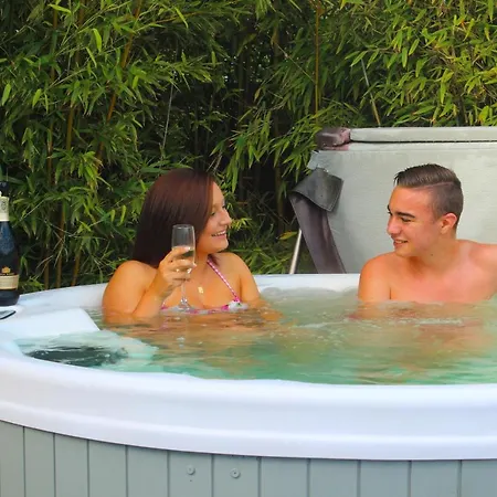 Seanooz - Wellness Overnachting Met Prive Bioscoop Aan * Koksijde